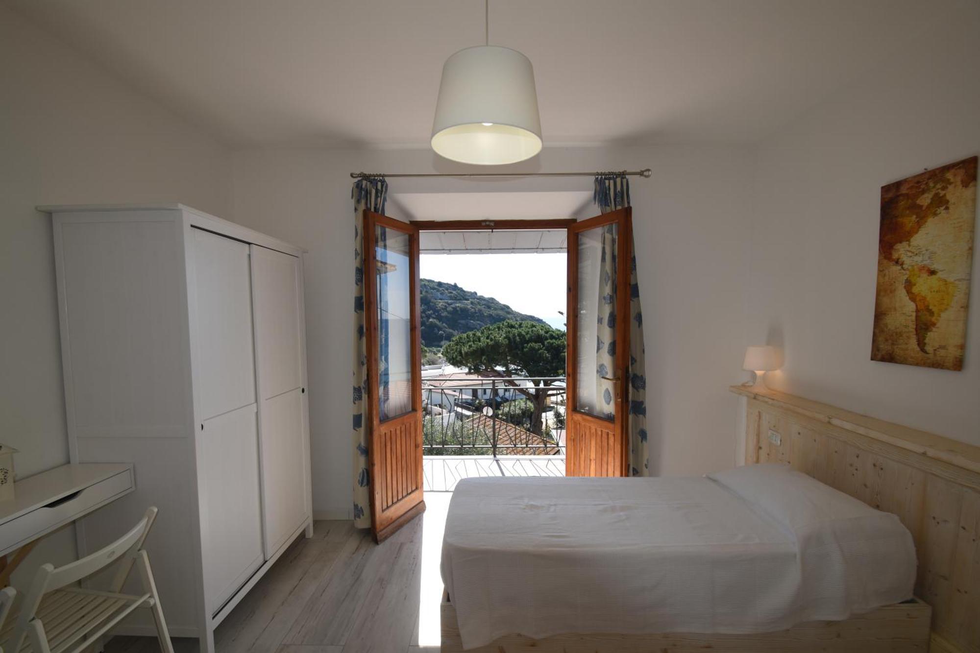 Appartamenti Cavoli - Vista Mare Con Terrazze, Clima E Posti Auto Spiaggia di Cavoli Exterior foto